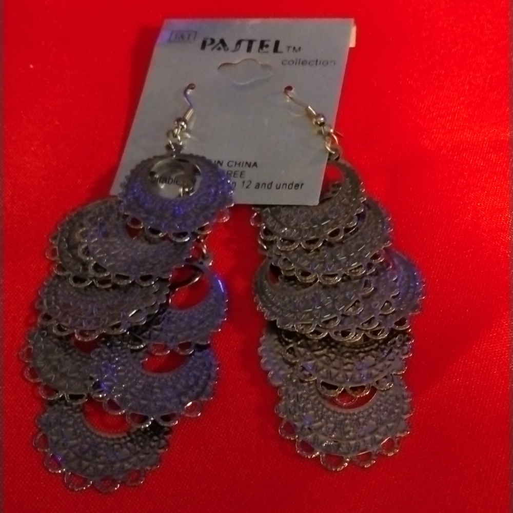 Gunmetal tiers drop earrings